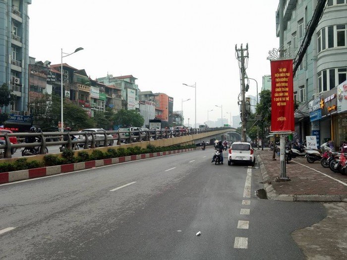 Bán nhà phố Láng Hạ, Phong Thủy tốt, DT: 55m2, 4 tầng, MT: 5m