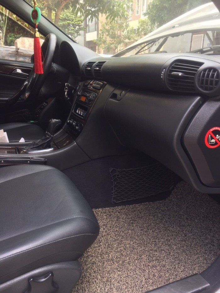 Lên6 đơời xe, cần Bán xe mercedes đời 2003 bản elegan