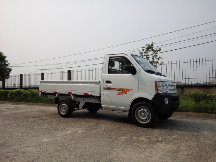 Đại lý xe tải Dongben 870kg thùng dài 2m4, nhập 100% linh kiện.