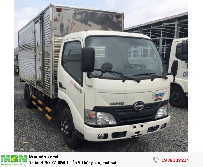 Xe tải HINO XZU650 1 Tấn 9 Thùng kín, mui bạt