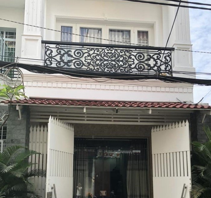 Bán nhà gần mặt tiền Lạc Long Quân, Tân Bình, 82m, 4 lầu