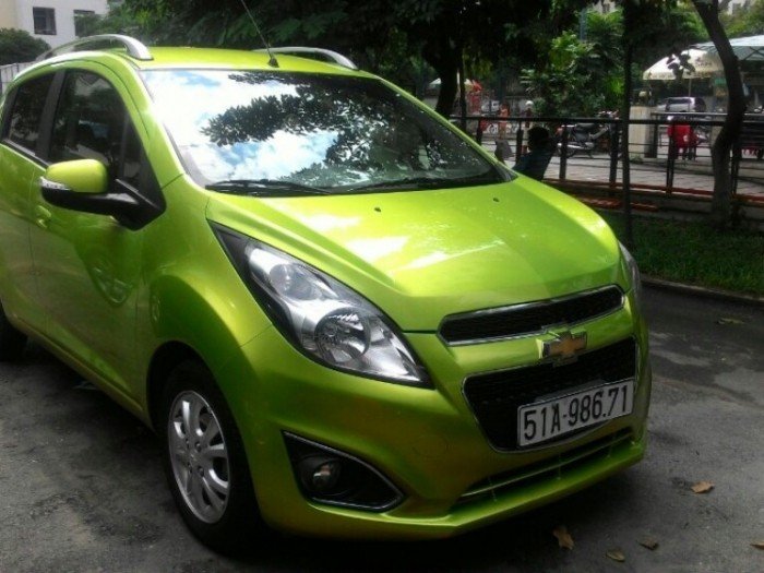 Cho thuê xe tự lái hiệu Kia Cerato 2017 và Chevrolet Spark 2015 mới, thủ tục nhanh chóng