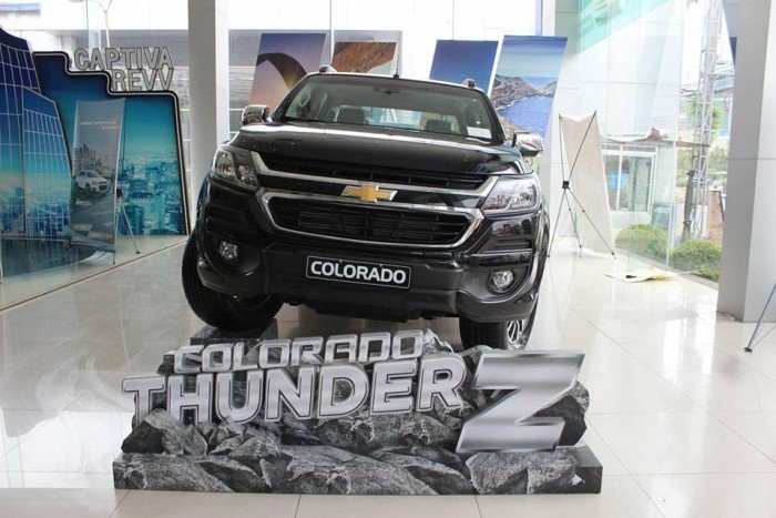 Chevrolet Colorado giá cực tốt