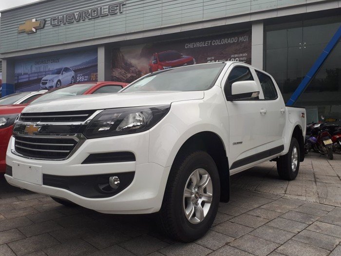 Chevrolet Colorado giá cực tốt