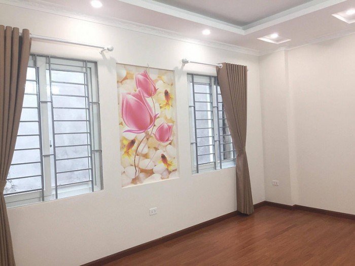 Nhà 2 mặt thoáng -4 PN gần sân bóng Mậu Lương-Xa La (39m2*4 tầng).miễn trung gian