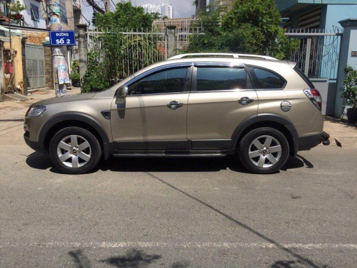 Lên đời bán Captiva Lt 2009 vàng cát đúng chất zin luôn ạ.