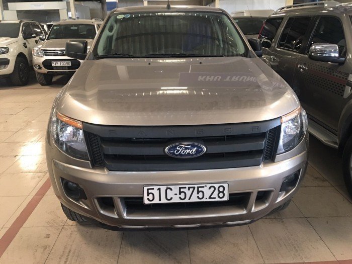 Bán Ford ranger 02 cầu sx 2015 ghi vàng canopy