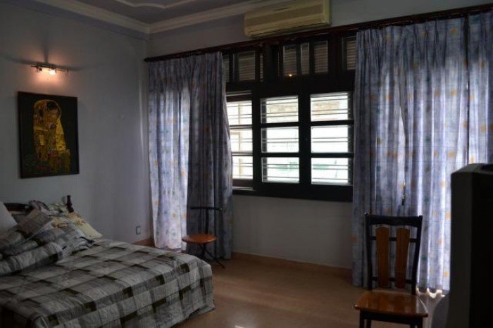 Bán nhà phân lô Thái Hà, ô tô, 42m2, 4 tầng, MT 4,5m.