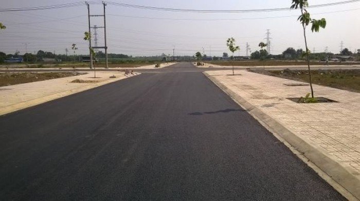 Đất MT Nguyễn Hữu Cảnh, Nhơn Trạch SHR, 120m2