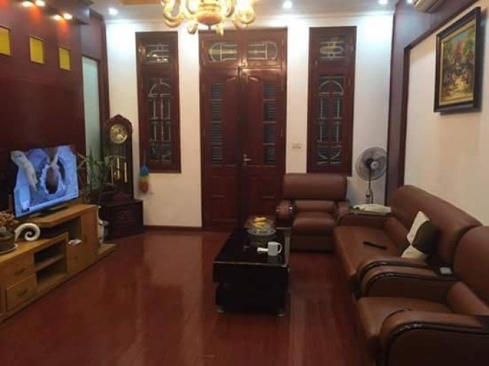 Bán nhà riêng đường Cát Linh, nhà xây hiện đại và mới, giá 3,8 tỷ