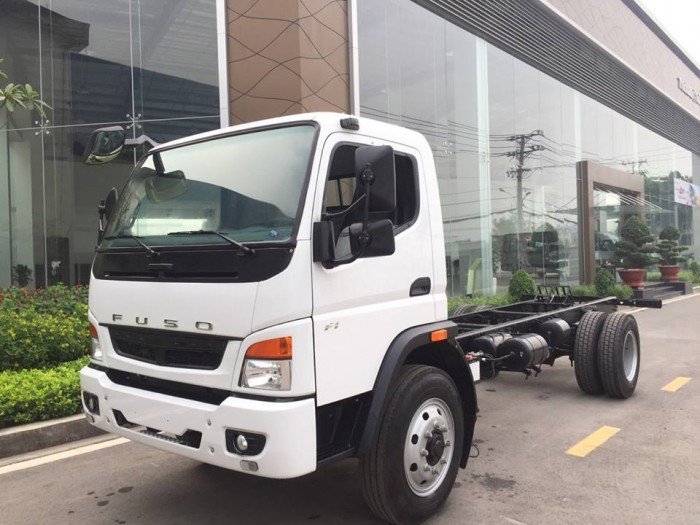Bán xe tải Fuso Mishubisi 1,9 tấn - 11 tấn sản xuất 2017, màu trắng, nhập khẩu, 559 triệu