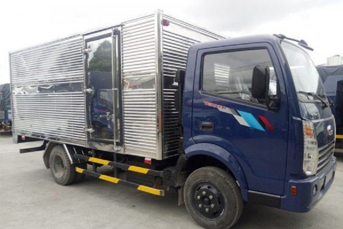 Xe Tai Derhan Tera 240 Tải Trọng 2,4 Tấn Chạy Trong Thành phố
