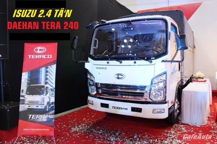 Xe Tai Derhan Tera 240 Tải Trọng 2,4 Tấn Chạy Trong Thành phố