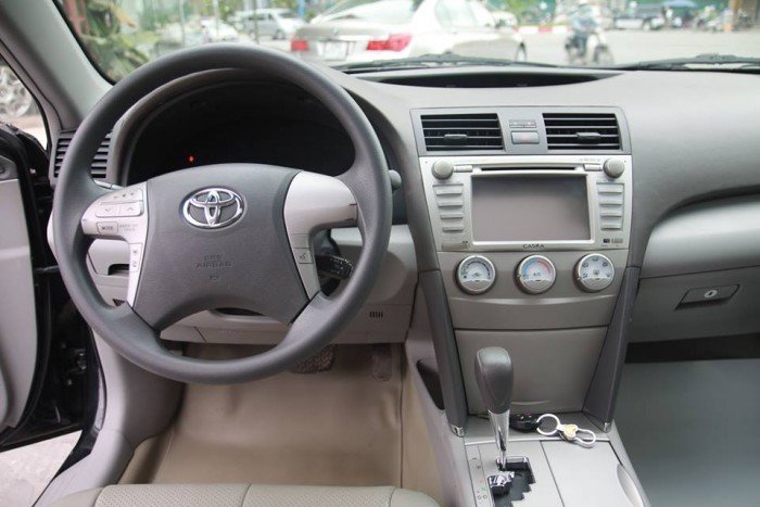 Toyota Camry LE 2009, xe một chủ đi từ đầu.