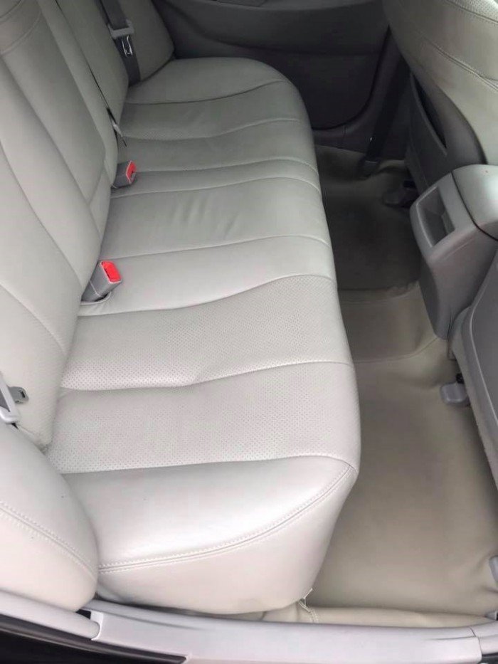 Toyota Camry LE 2009, xe một chủ đi từ đầu.