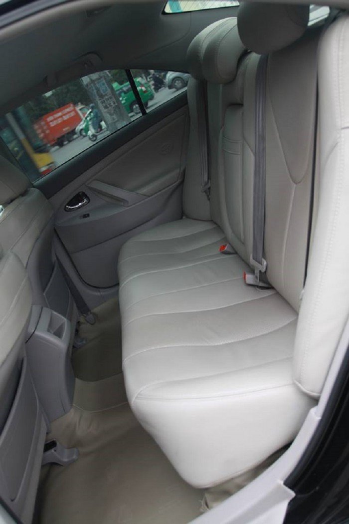 Toyota Camry LE 2009, xe một chủ đi từ đầu.