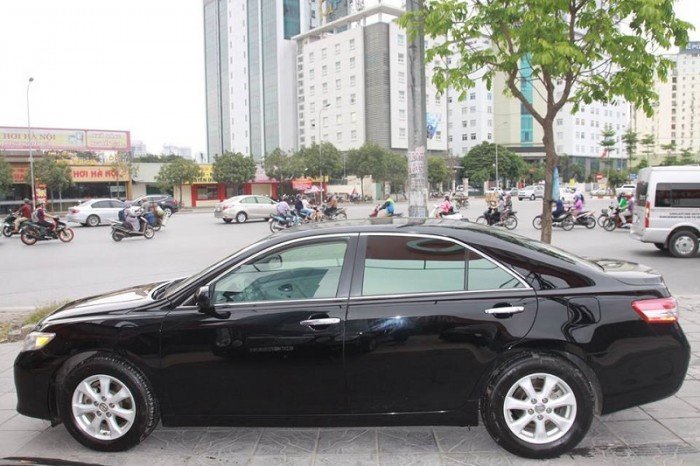 Toyota Camry LE 2009, xe một chủ đi từ đầu.