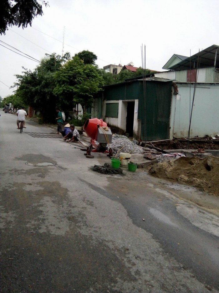 Bán đất Thạch Bàn cách đường ô tô 10m