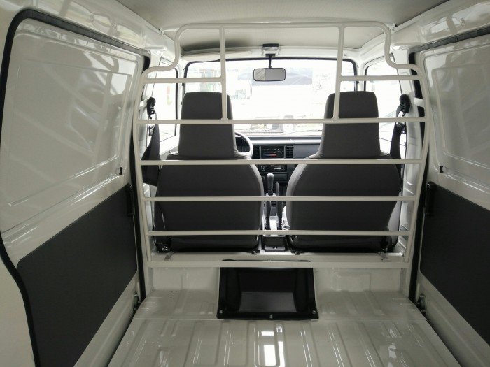 Cần bán xe tải Blind Van 2018 giá ưu đãi, khuyến mại lớn.