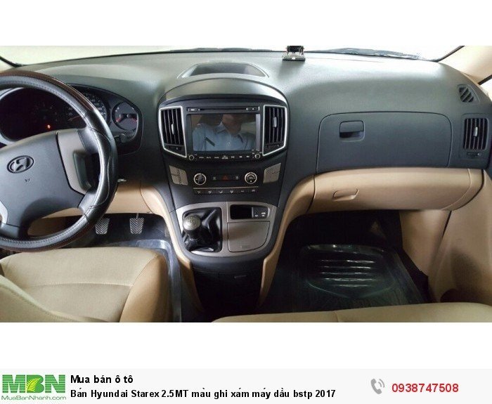 Bán Hyundai Starex 2.5MT màu ghi xám máy dầu bstp 2017