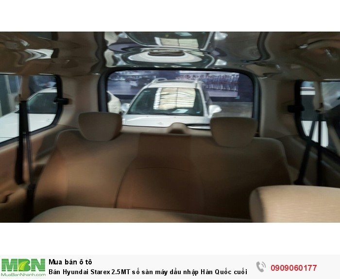 Bán Hyundai Starex 2.5MT số sàn máy dầu nhập Hàn Quốc cuối 2017 biển SG đi 9000km