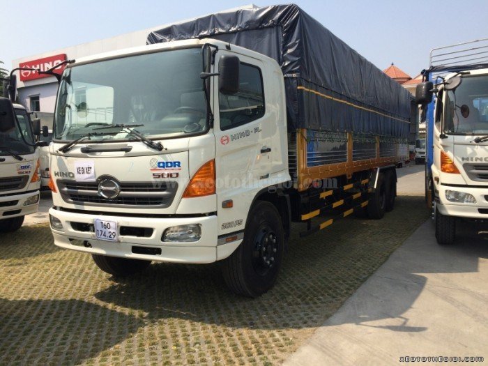 Hino FL8JPSA, 3 chân 16 tấn, Thùng dài 7.7m Hino FL8JPSL,3 chân 16 tấn, thùng dài 9.4m.
