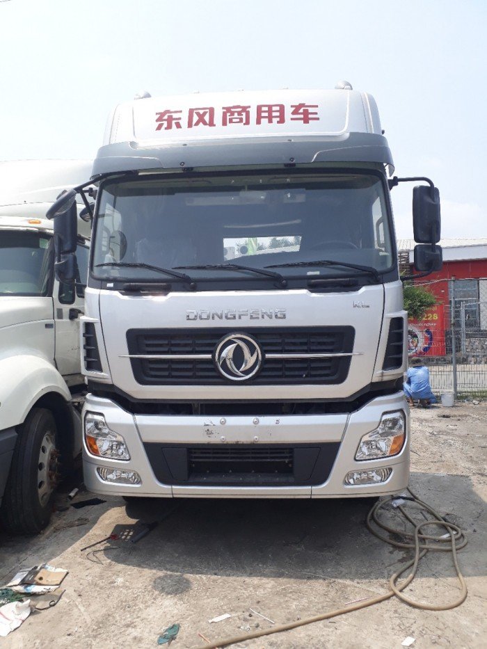 Xe đầu kéo dongfeng  hoàng huy 375 giá tốt nhất thị trường.