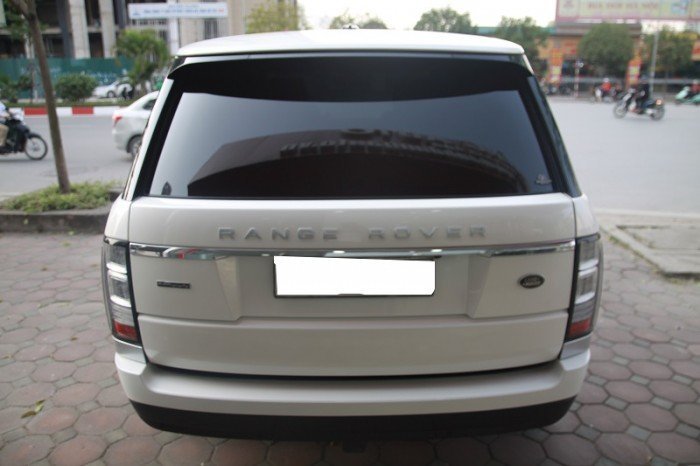 Rangerover Autobiography LWB Black Edition sản xuất 2014 đăng ký 2015.