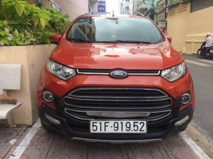 Bán xe Ecosport Titanium 2016 hcm chạy 23000km nôi thất đẹp