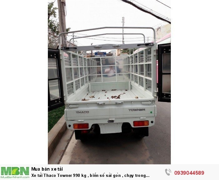 Xe tải Thaco Towner 990 kg , biển số sài gòn , chạy trong thành phố, giá tốt nhất , thùng kín , chở  phụ tùng