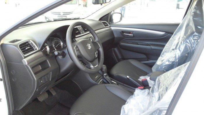 Bán xe SUZUKI CIAZ NHẬP KHẨU TỪ INDO mới 100%