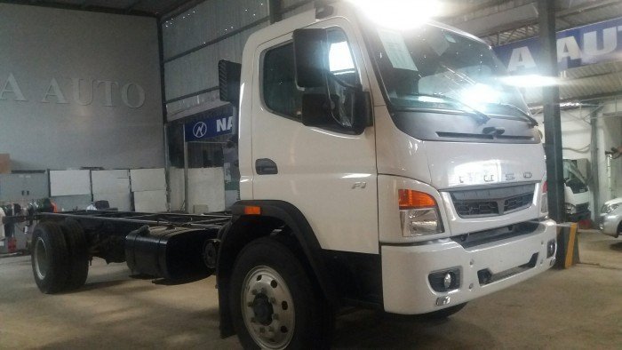 Fuso fi – 7tấn2- 6mét- thùng kín/ mui bạt- trắng