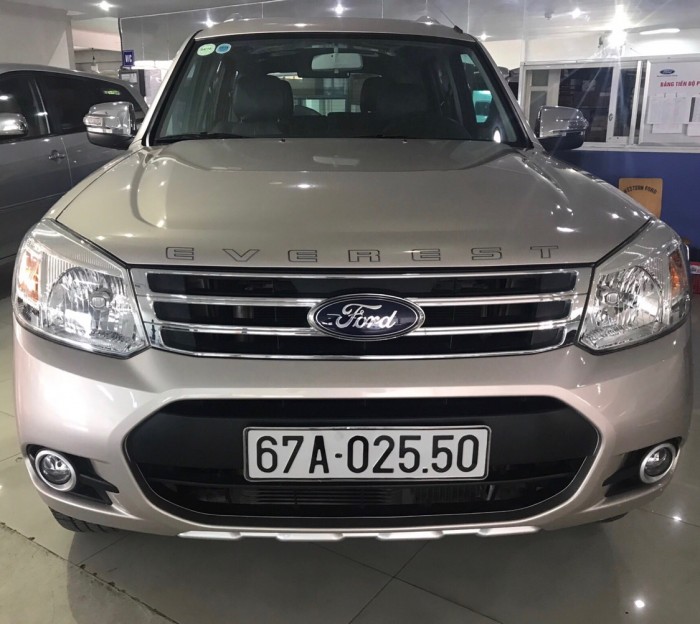 Bán Ford Everest 01 cầu sx 2014 số tự động