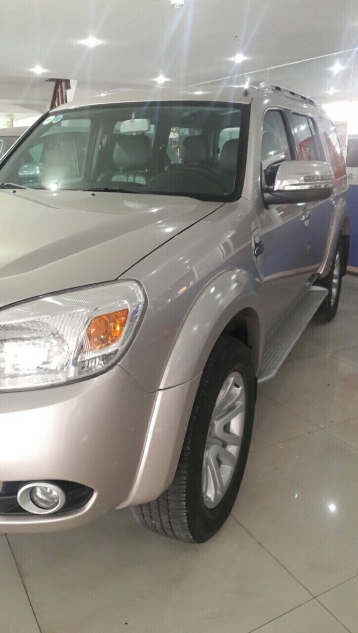 Bán Ford Everest 01 cầu sx 2014 số tự động