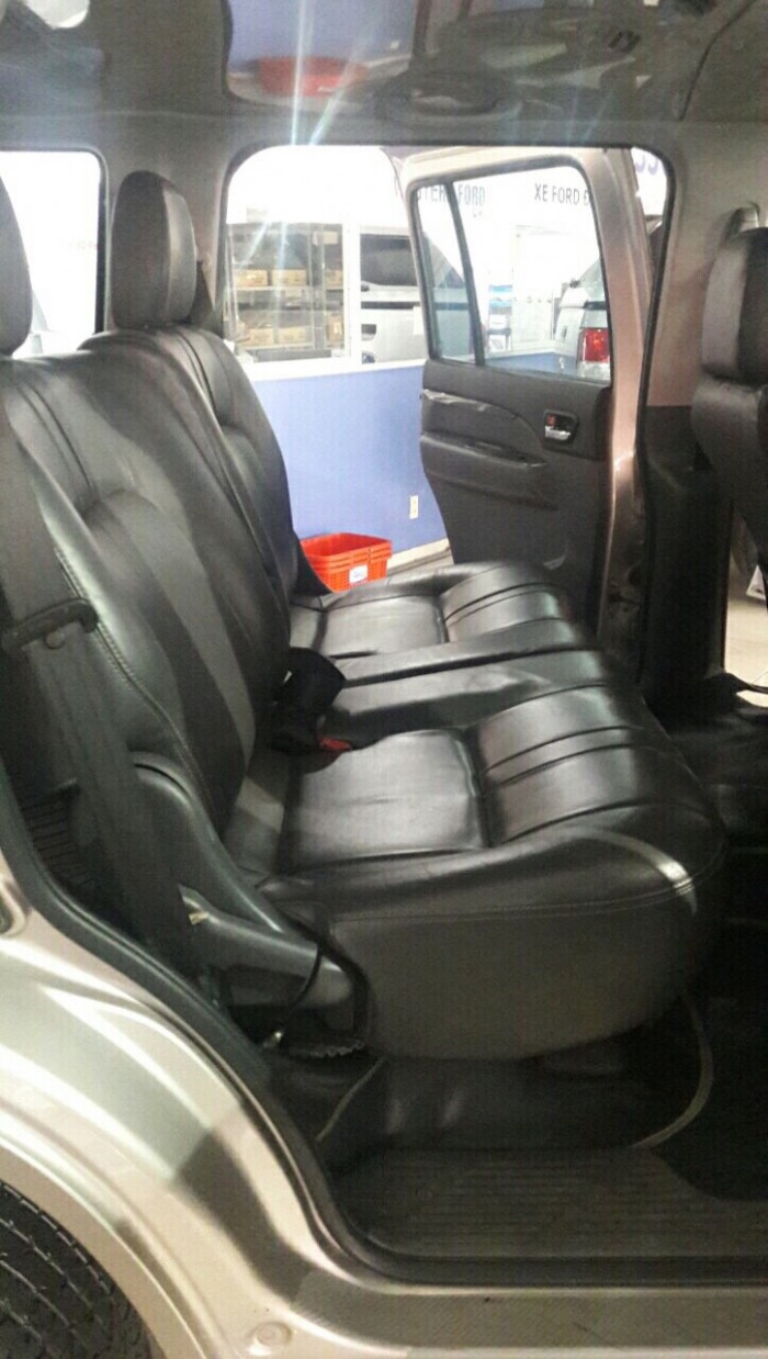 Bán Ford Everest 01 cầu sx 2014 số tự động
