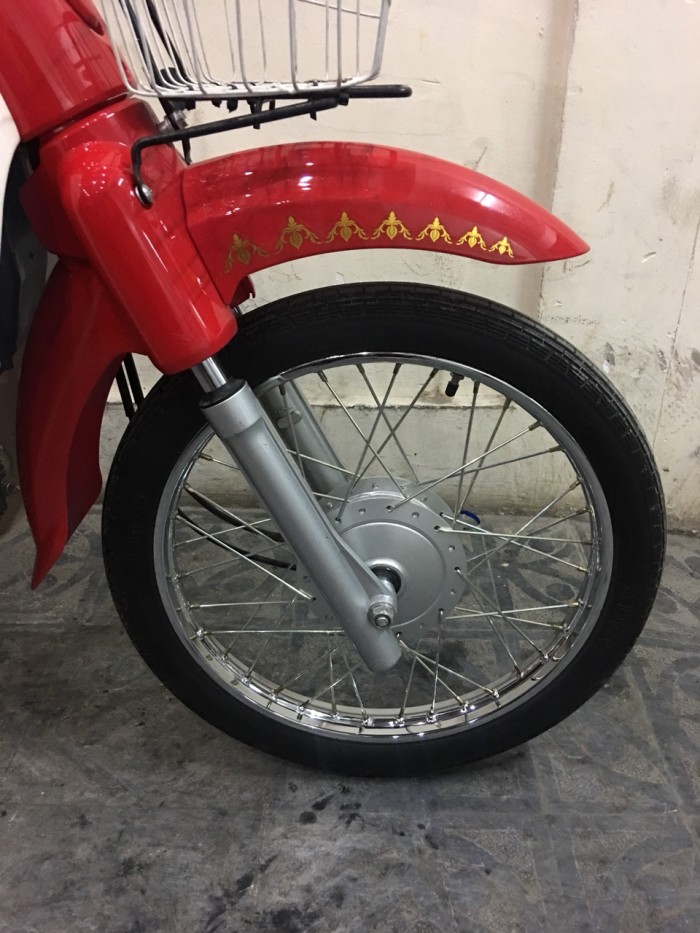 Cub màu đỏ mới mua chưa đăng ký,máy êm,hình thức xe hết chê