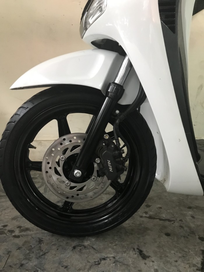 SH nhập 150cc đời 2k11 bản sport mặt đồng hồ Mickey, biển gánh 29H -17117