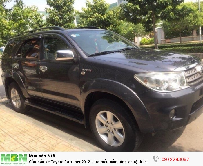 Cần bán xe Toyota Fortuner 2012 auto màu xám lông chuột bản V 2 cầu