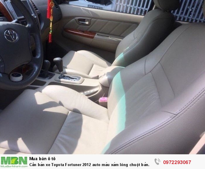 Cần bán xe Toyota Fortuner 2012 auto màu xám lông chuột bản V 2 cầu