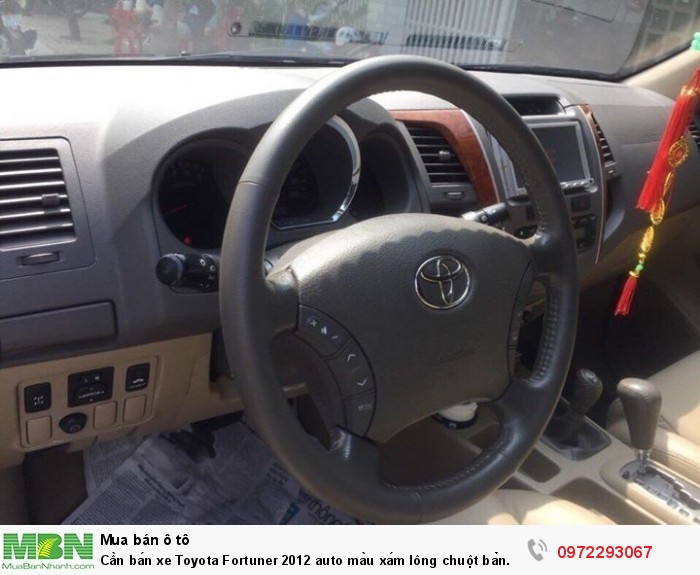 Cần bán xe Toyota Fortuner 2012 auto màu xám lông chuột bản V 2 cầu