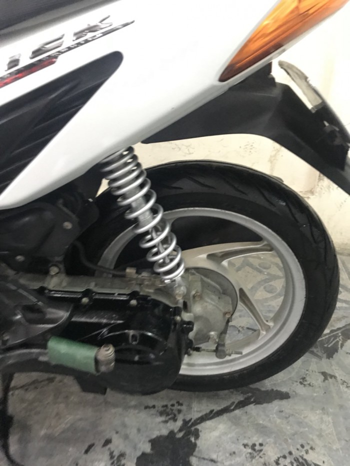 Honda Click Trắng Thanh Lịch, Gọn Nhẹ, Tiết Kiệm Nhiên Liệu, Ít Hỏng Vặt