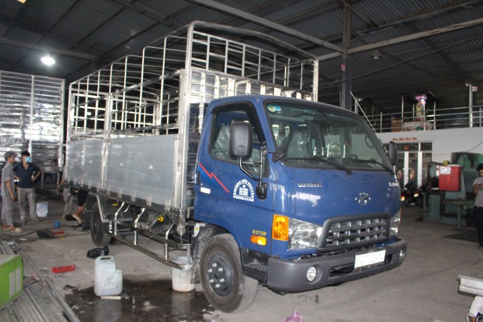 Xe tải huyndai hd99