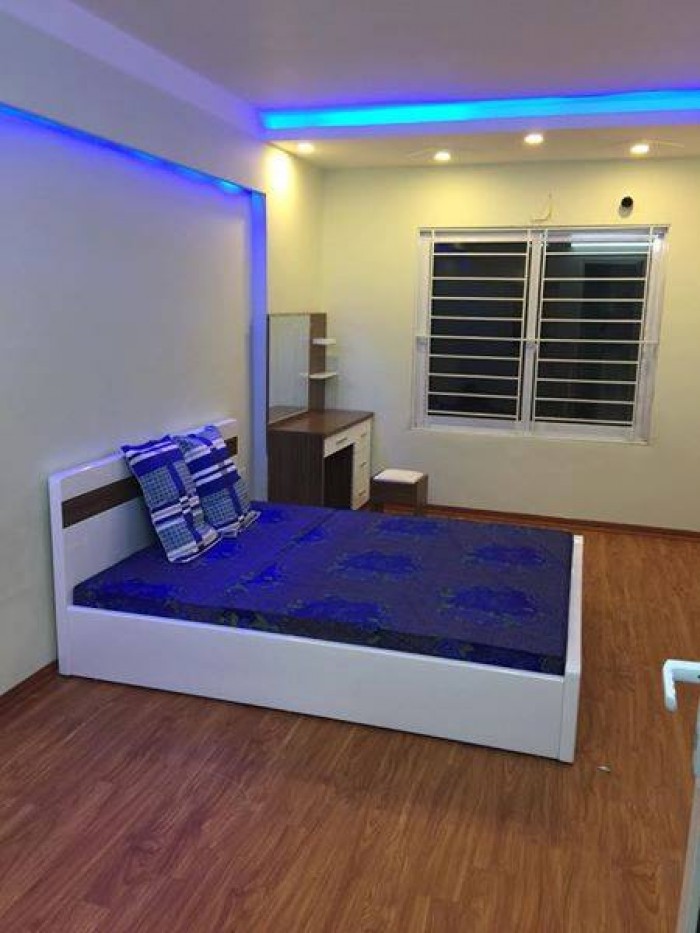 Bán nhà đẹp 30m2*5 tầng MT 3.8m phố Tôn Thất Tùng