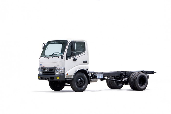 Xe tải Hino 5,2 tấn nhập khẩu 100% từ indo