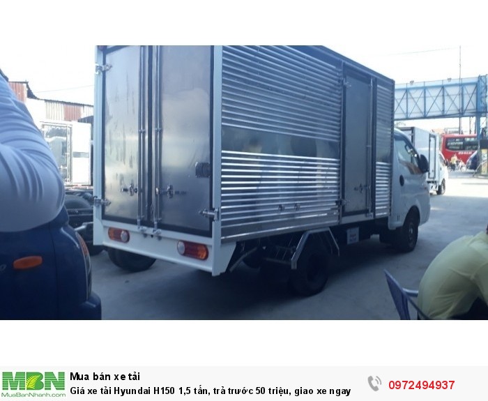 Giá xe tải Hyundai H150 1,5 tấn, trả trước 50 triệu, giao xe ngay
