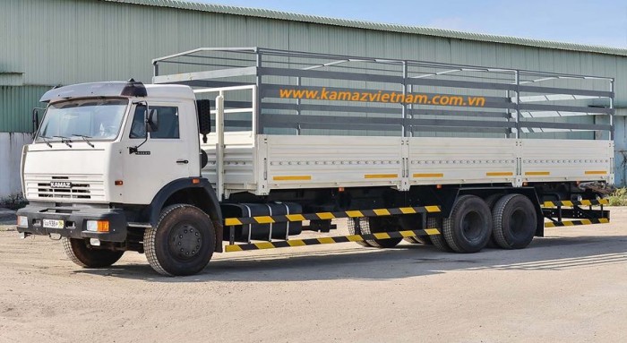 Xe tải thùng Kamaz 53229 Long nhập khẩu từ Nga