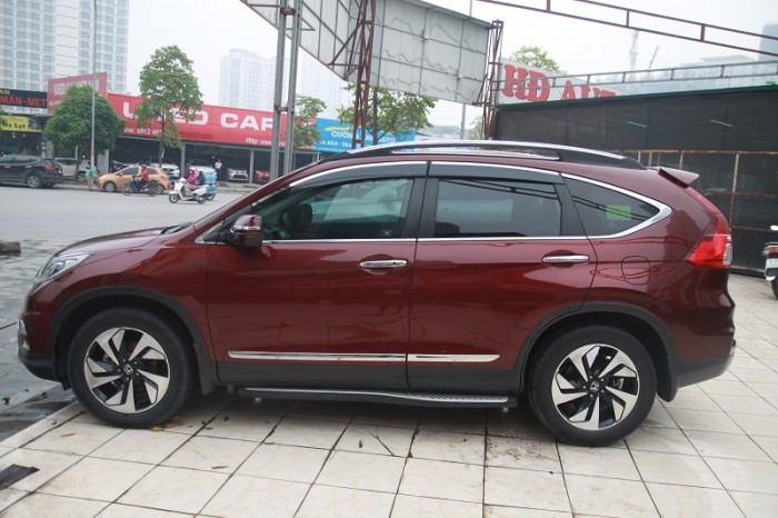 Honda CRV 2.4L màu Đỏ bọc đô, sản xuất và đăng kí 2016.