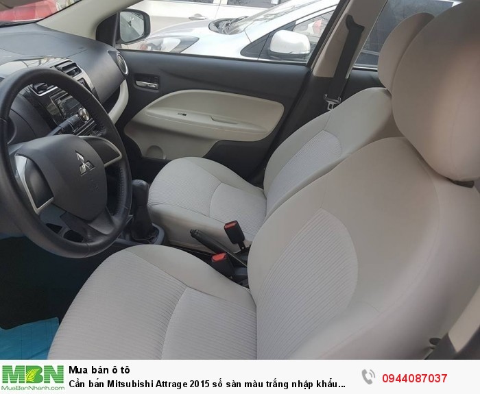 Cần bán Mitsubishi Attrage 2015 số sàn màu trắng nhập khẩu Thái Lan.