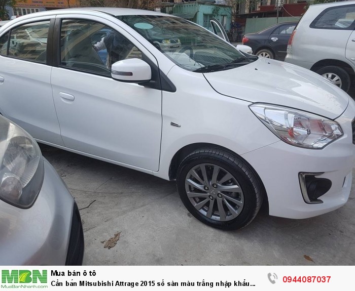 Cần bán Mitsubishi Attrage 2015 số sàn màu trắng nhập khẩu Thái Lan.