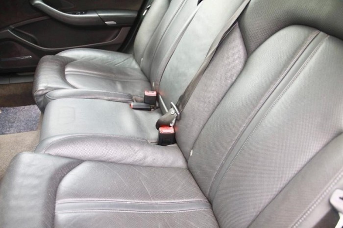 Audi A8 4.2 Quattro, sx 2010, đăng kí 2011, màu xanh, nhập nguyên chiếc tại Đức.